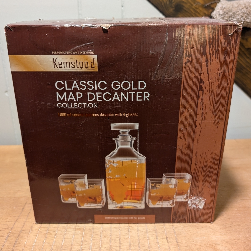 Classic Gold Map Decanter Collection